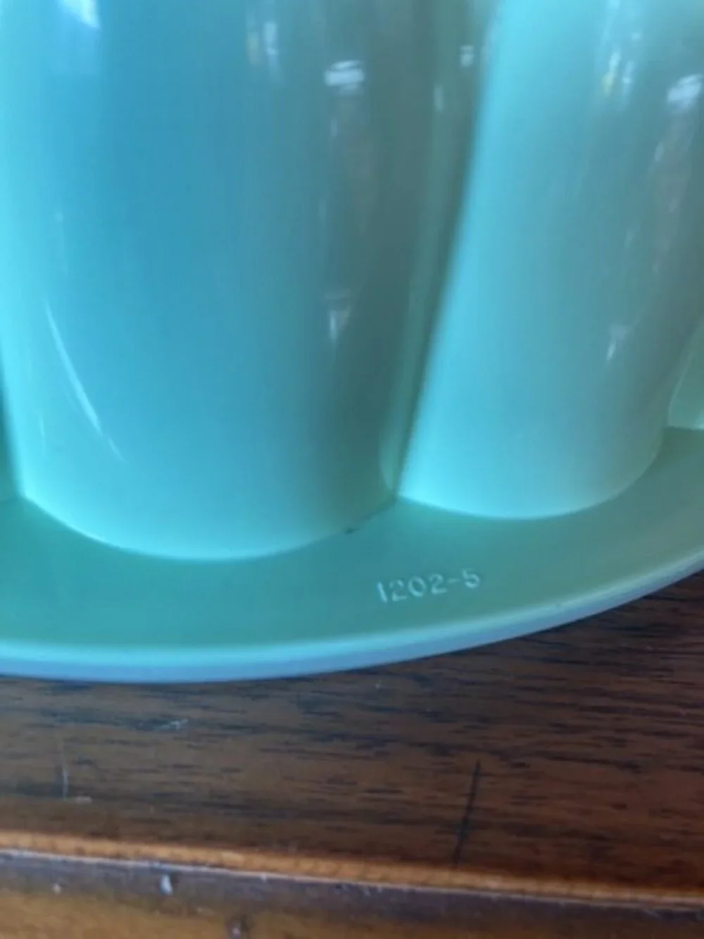 Vintage Tupperware 3 Piece Cold‎ Jello Mold Green Retro Mid Century 1202-5